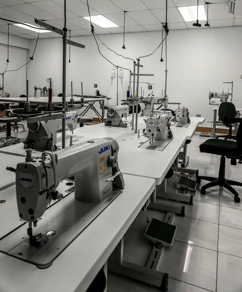 Compact Linear Actuator 12v applied on sewing workstation lift and industrial machine